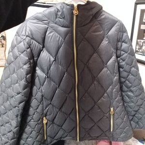 Woman's Micheal Kors jacket (xxl)